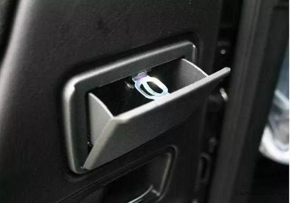 |汽车上即将被淘汰的10个功能,你的车上有几个?