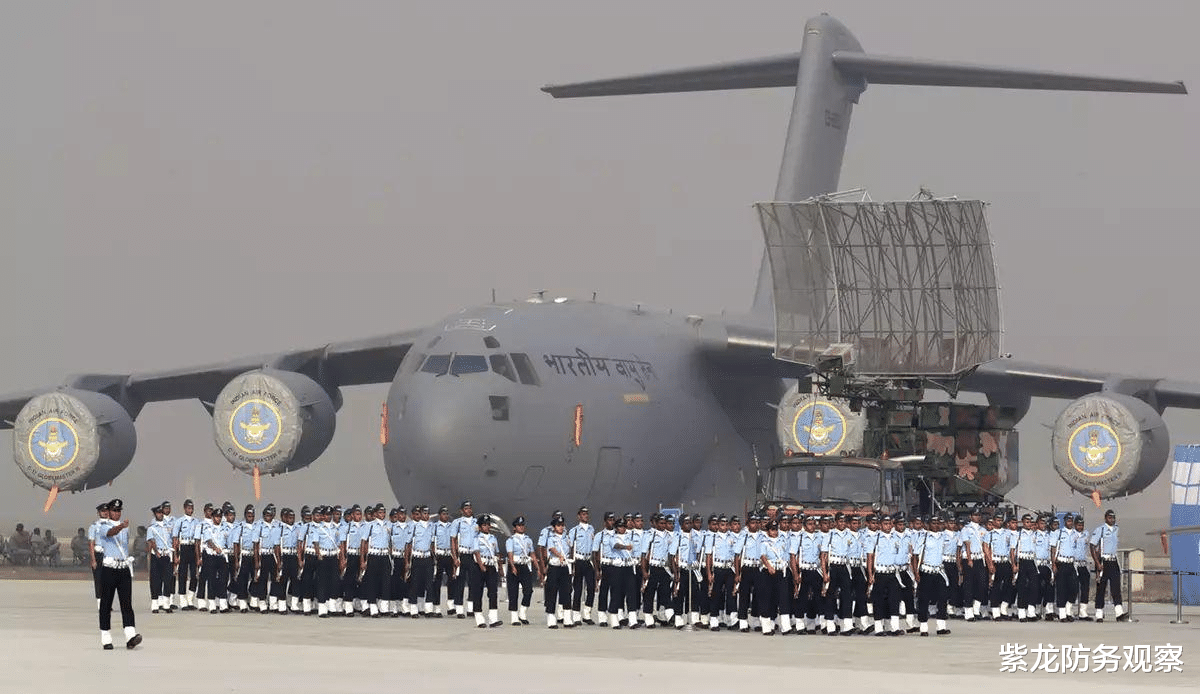 #印度#不怕被导弹打下来？大批印度C17飞抵前线机场，军方已获得开火权
