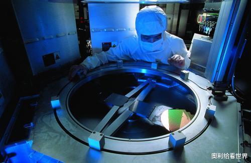 芯片|成功突破离子注入关键技术，率先开发铌酸锂薄膜芯，厉害了我的国