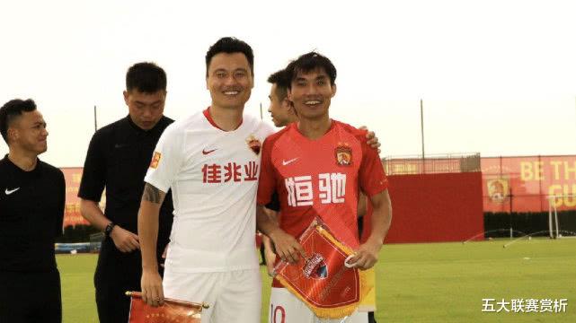 「沙奇里」郜林年薪曝光 深圳佳兆业对他太好 球迷：离开恒大赚了