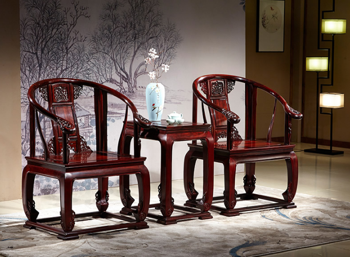|“老”、“旧”、“土”的红木家具凭什么还比普通家具贵一大截？