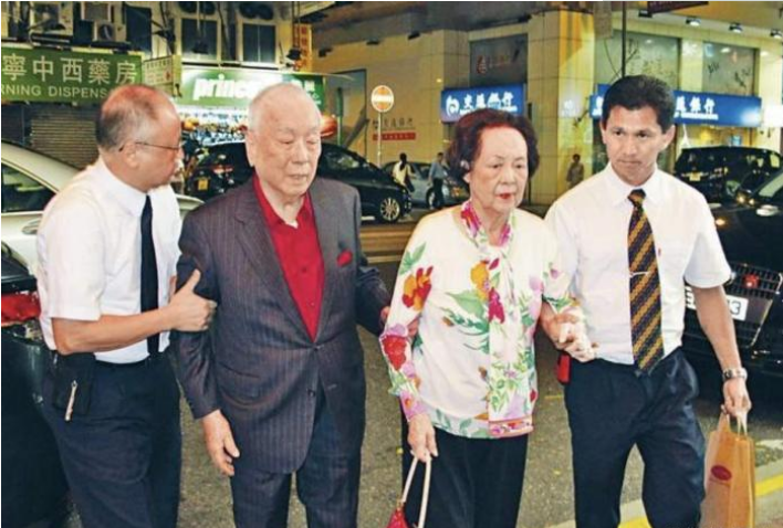 许世勋|2年前，他留下百亿遗产，规定儿子每月只能拿80万零花钱，结局如何