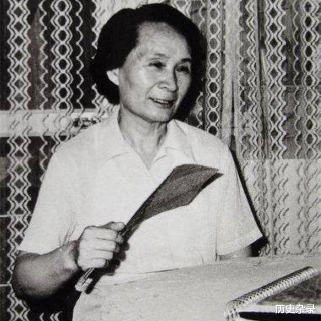 溥仪|末代皇帝溥仪去世后,什么都没留下,为何他的遗孀却吃穿不愁?