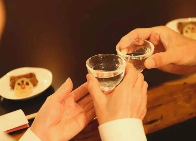 报销@酒局结束，领导私下给你钱，让你结账，傻子才去，聪明人都这样做