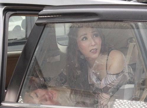 「梅长苏」精灵莉莉新剧上演亲热戏，称献出第一次，男主表示之后约其吃饭