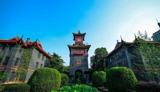 高校|四所985高校“爆冷”，投档分数不足500分！今年录取分数会降低？