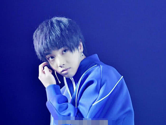 [林俊杰]华语乐坛颇具实力男歌手：周杰伦，林俊杰，许嵩，华晨宇皆榜上有名