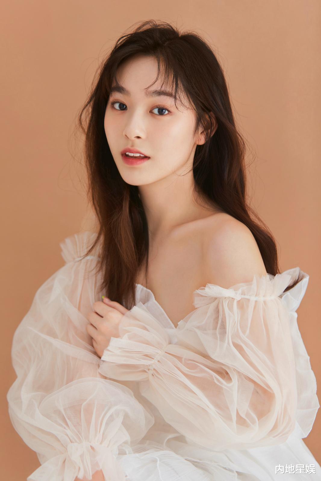 博物馆|“新生代音乐精灵”出道单曲释出  高天妮带你看《对面的我》