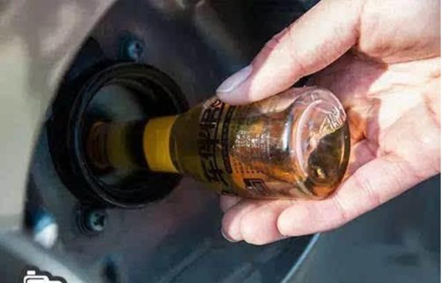 老司机|“最没用”的4大保养，老司机：做过2个就说明被坑得不轻！