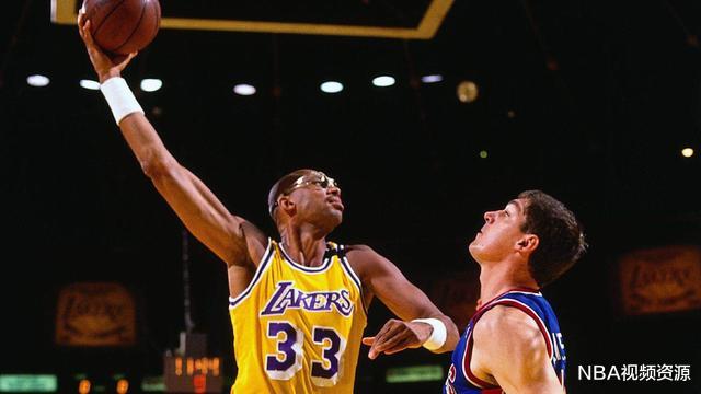 迈克尔·乔丹|二十年如一日!盘点NBA生涯最稳定的十名球星,榜首无争议!