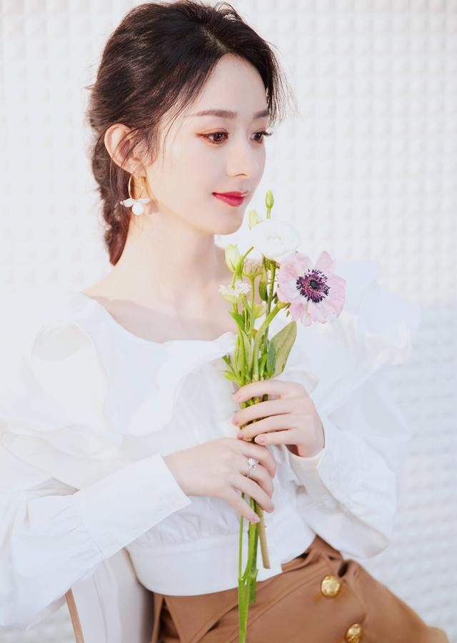 『赵丽颖』赵丽颖杀青视频曝光!演讲令人动容超重情义,古装造型成飒气女侠