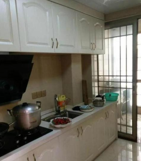 |老婆又懒又邋遢,40万装修的新房才半年就乱成猪窝,看着就心酸!