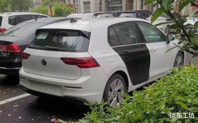 高尔夫@全新高尔夫实车亮相，1.5T就有250牛米，果然是平民小钢炮