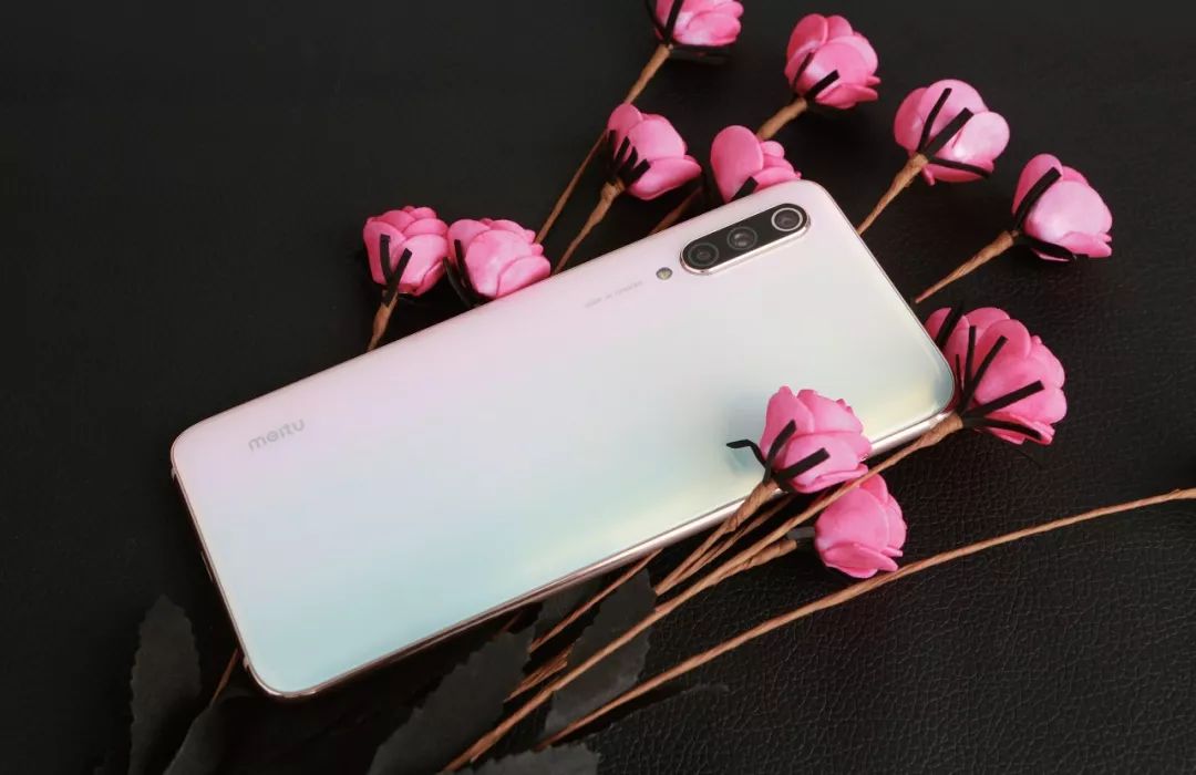 2000元以内的性价比神机，这3款值得推荐，性能强劲颜值高！