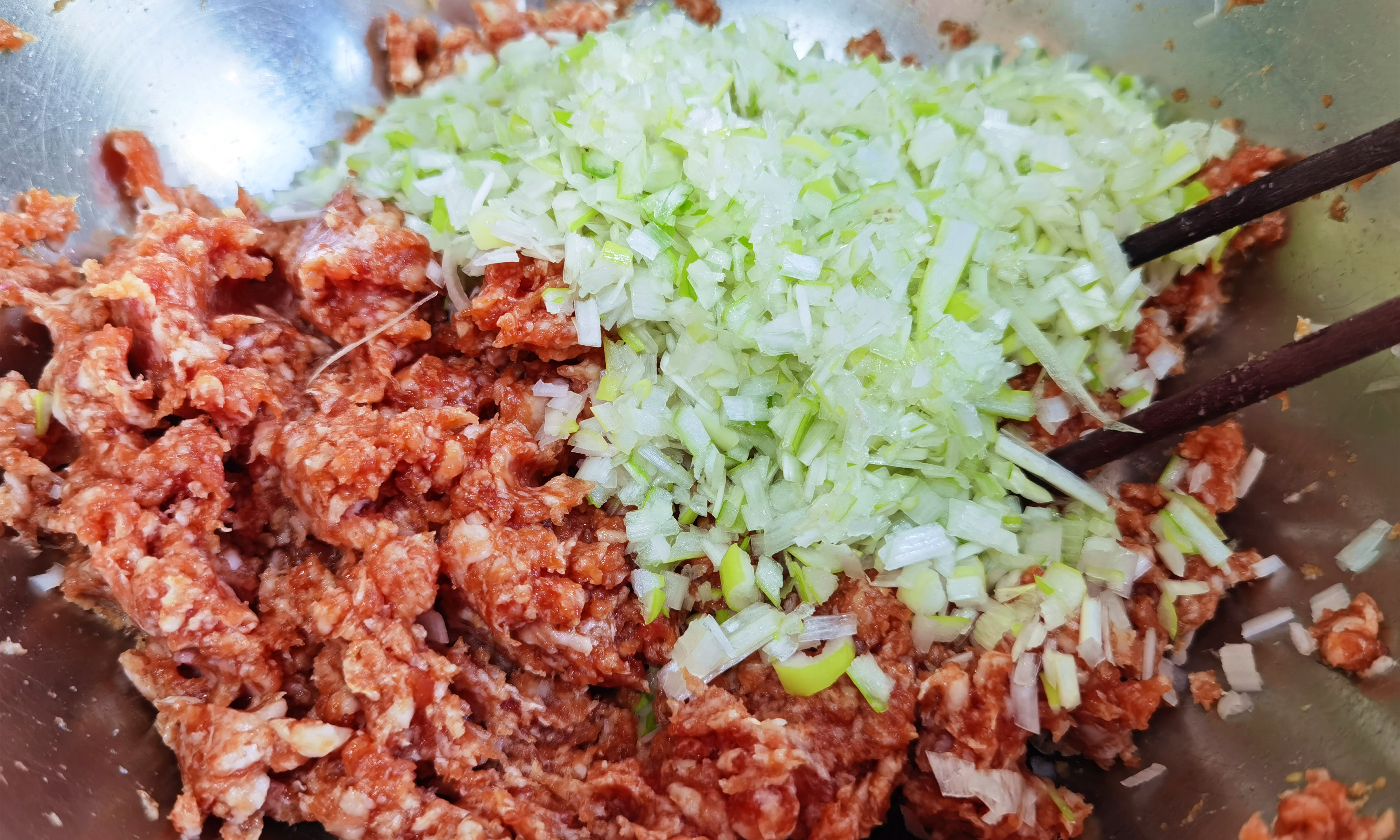 大葱|冬天，此菜要多吃，遇见我从不手软，维C含量极高，烙馅饼吃真香