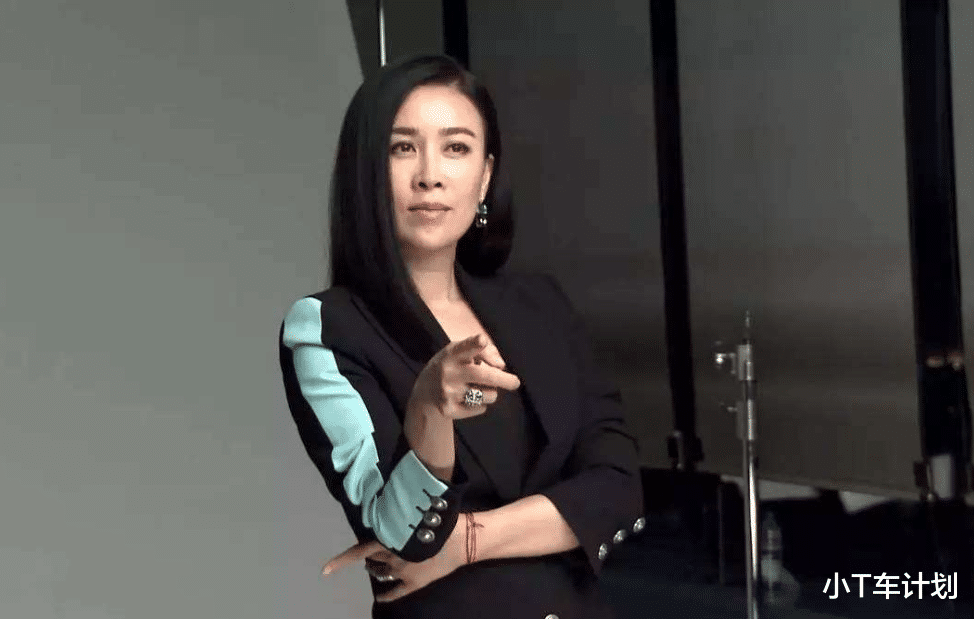 『那英』见剧组又穷导演没名气，那英嫌火不了不肯演，成本3000多万却获得14亿票房