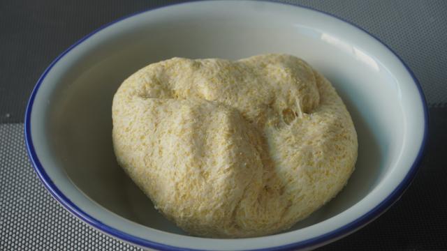 玉米▲玉米面百吃不厌的做法，不放一粒酵母，松软多层，出锅全家都爱吃