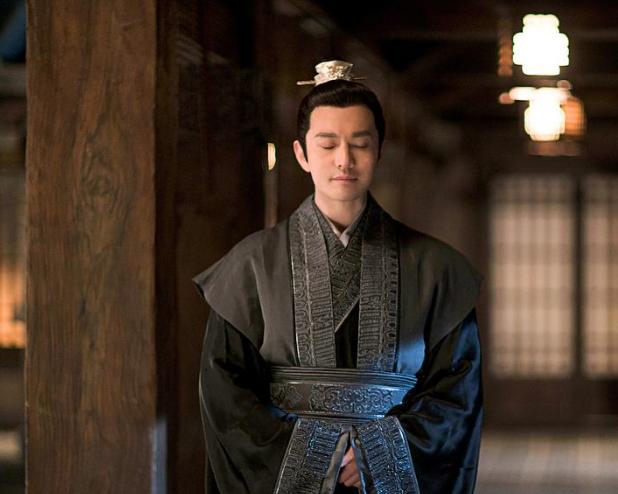 黄晓明■黄晓明新戏才刚播几个小时，豆瓣口碑就崩了，全部都是一星差评！