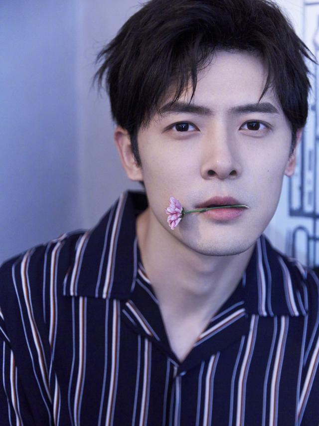 付辛博|男星时隔2年回归微博，只为宣传新剧，嫁给1位有毅力的男人好幸福