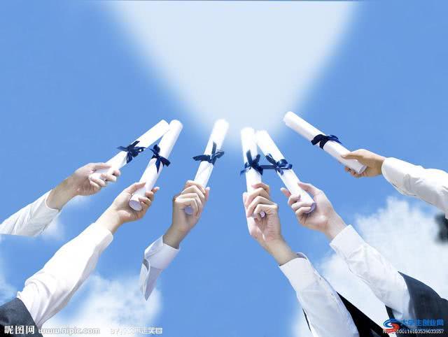 「高校」这个专业曾经高校争先开设,如今却抢着撤销,到底是为什么?