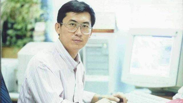 卢柯|这位教授创造了最年轻院士纪录，担任高官却因何引发全民争议？