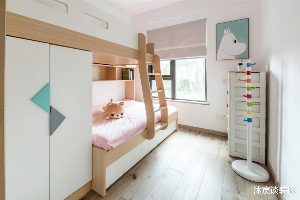 |她的新家，一层带个小花园，清新原木风很舒适，享受美妙田园生活