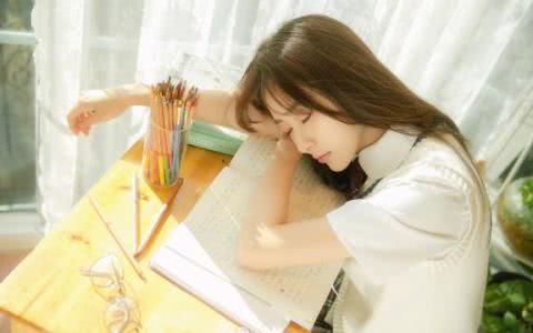 #清华大学#中国大学10强排行榜里,比较名不符其实的是哪个大学呢?