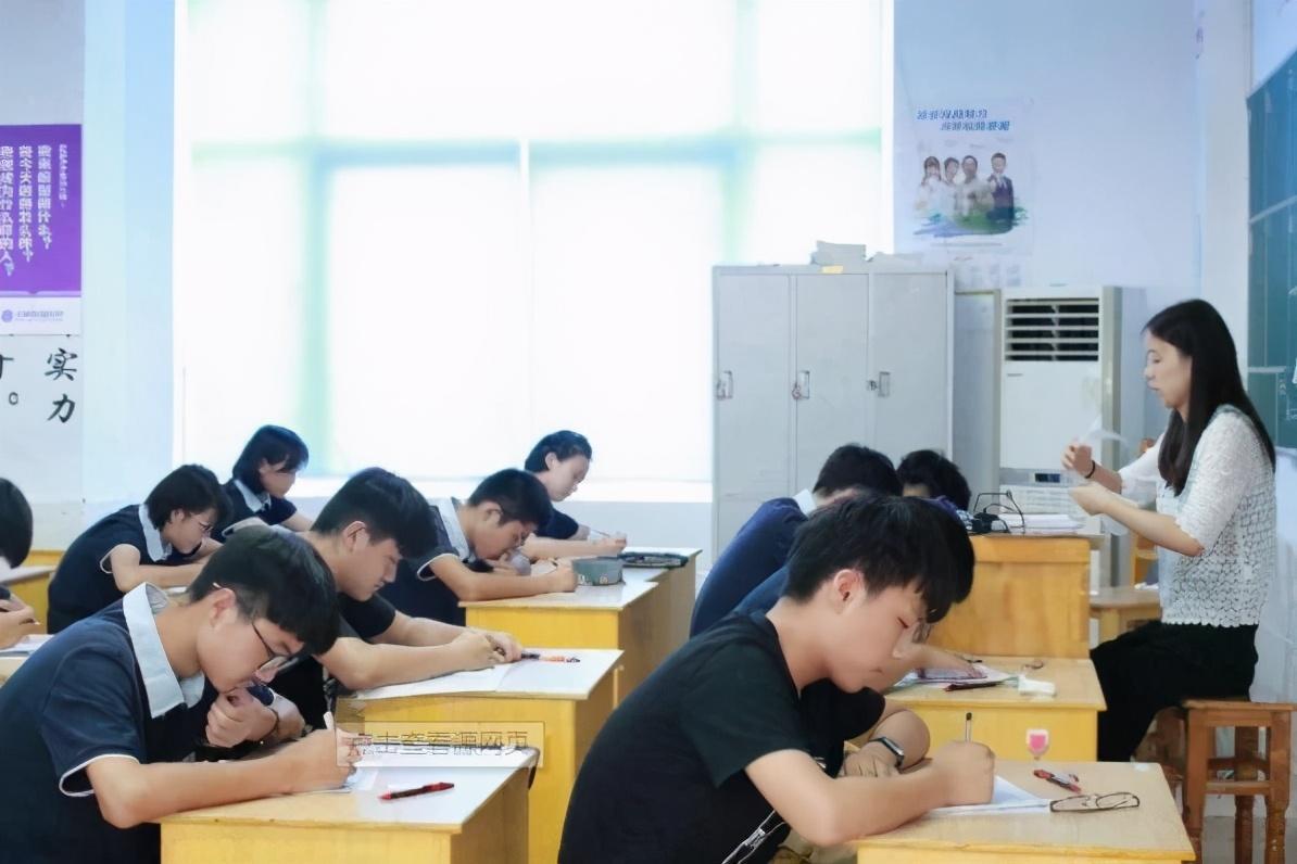 教育部|教育部重要通知，这些大学生全部入编定岗，毕业就端“铁饭碗”！