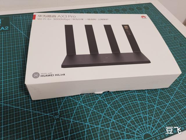 #华为#一场不公平较量，华为AX3Pro路由器评测，穿墙比赛小米路由器蔫了