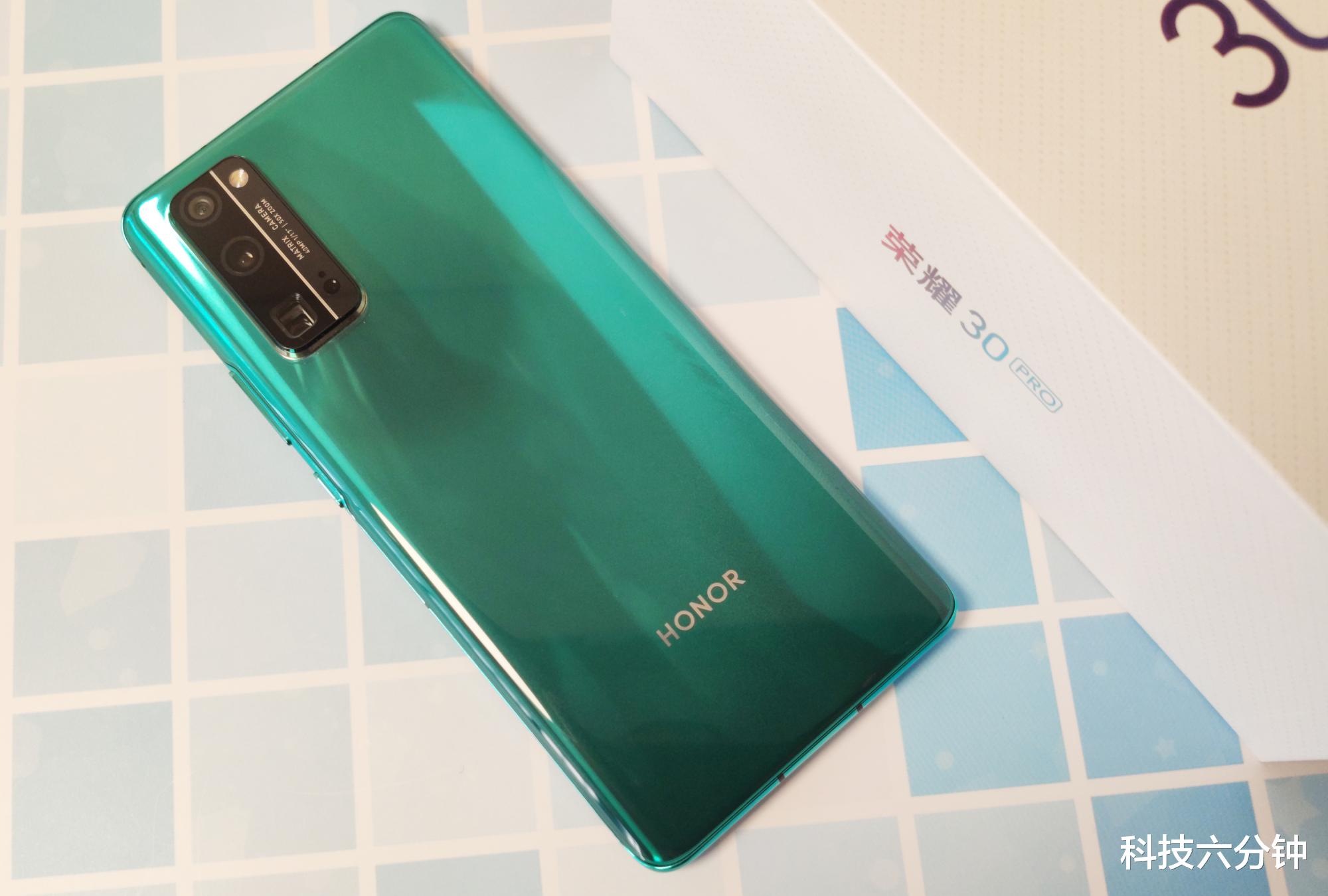 荣耀|相差300元，为什么很多人宁愿选荣耀30pro，也不选红米K30pro？