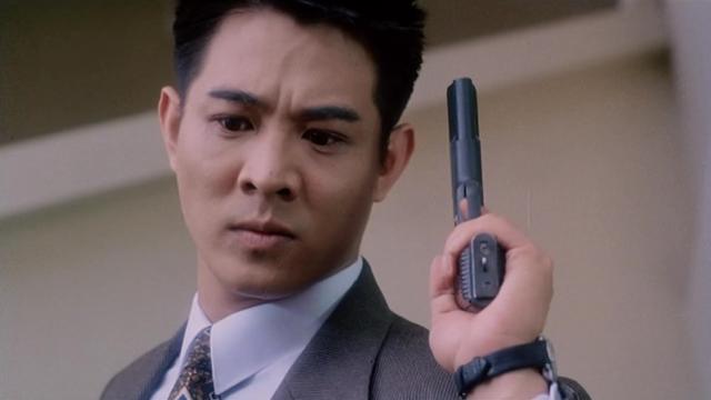 李连杰▲1992年,经纪人蔡子明身中6弹死街头,李连杰到底得罪了谁?