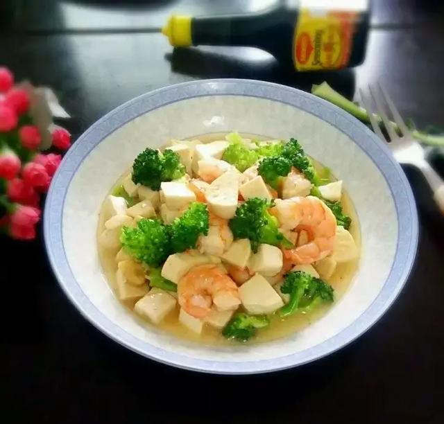 #素菜#芦笋，杏仁，虾仁，鸡胗的做法送给你，真的很好吃