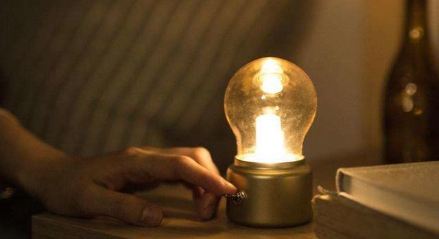 时间要闻|陕西10岁男孩被迫独居，1封求助信让网友心疼：太可怜我想帮帮他