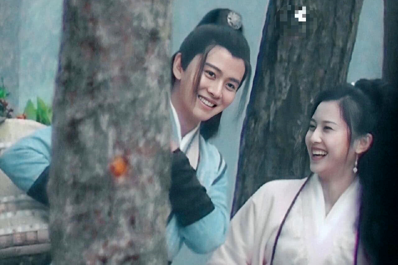 美人暮白首@任嘉伦新剧《暮白首》官宣海报，两大平台已开放预约播放