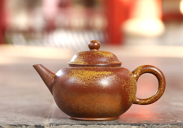 『』紫砂市场上热销的“台湾回流壶”到底值不值得收藏？