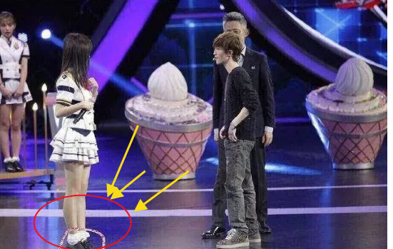 郭敬明|当1米59鞠婧祎撞上1米55郭敬明后，网友：谁谎报了身高，心里没点数？