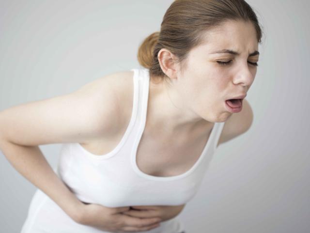 【胃癌】肩膀疼痛或是暗示肝癌？若还伴随3个表现，是肝在“求救”！