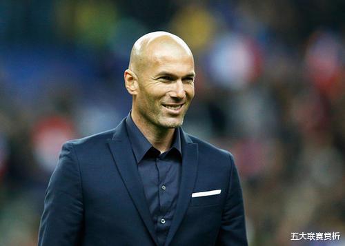 齐达内|0-2落后，上19岁球员？齐达内神换人再创奇迹，巴萨惨败不冤