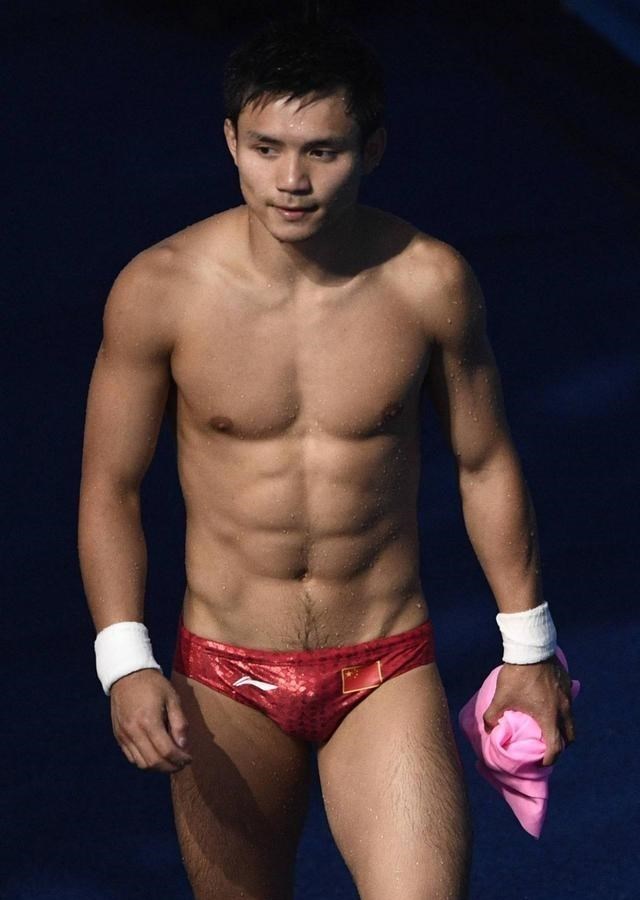 「王楠」跳水男运动员难言之隐：刮毛很重要，泳裤低腰太短小，该怎么办？