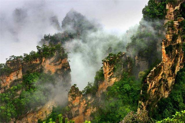 杨家界|一步踏入“杨家界”,沟壑纵横溪水湍流,赏风景、品文化
