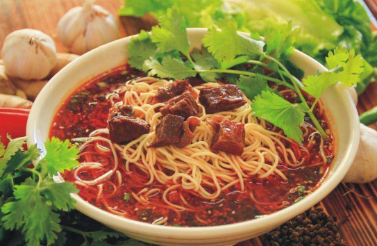 稻城|中国这座来了就不用花钱的城市：景点几乎都免费，6元就能吃碗面