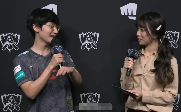 LGD|小花生比赛根本不想赢？米勒阿冷开喷！网友：滚回LCK去！