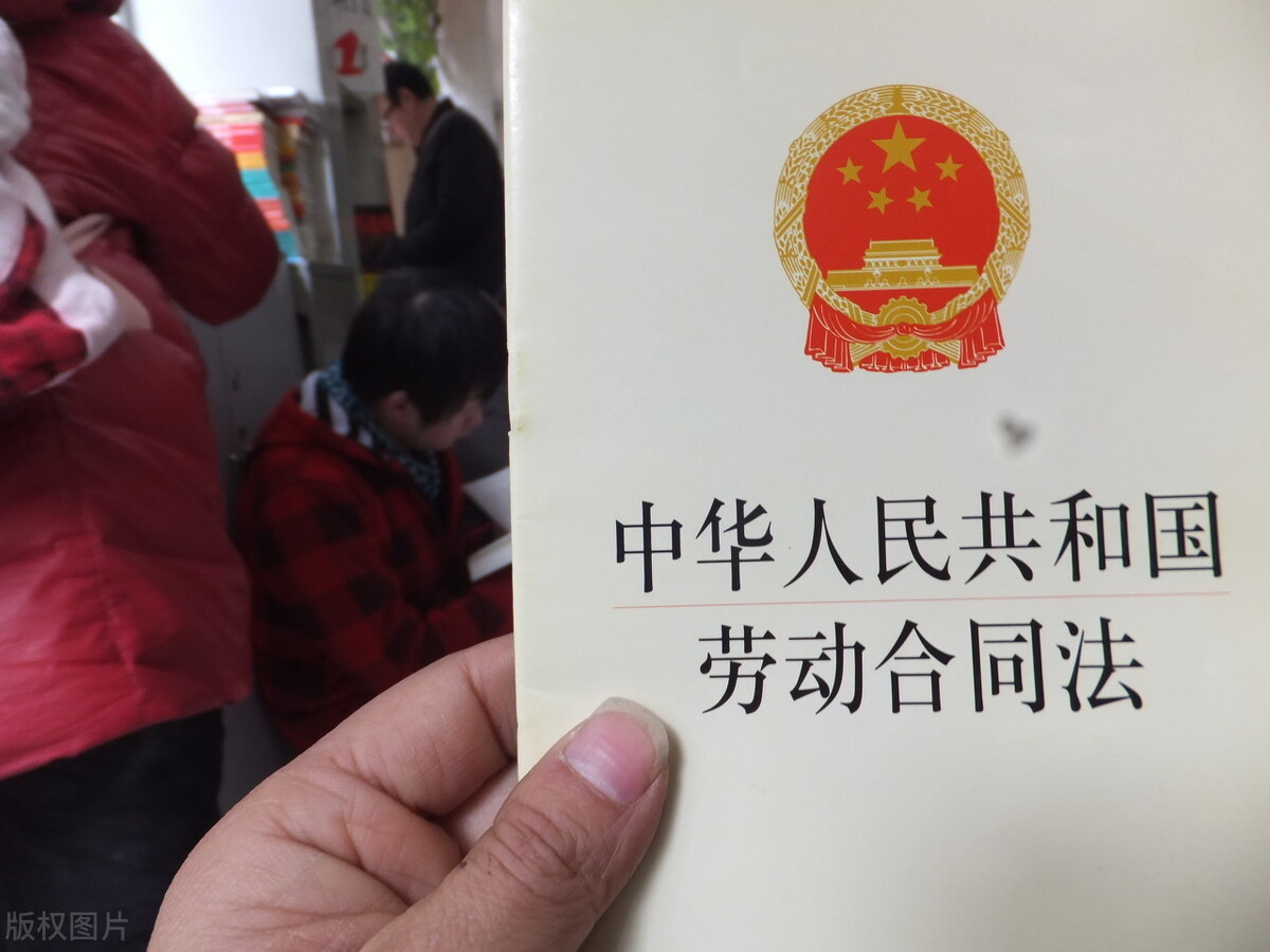 椰树集团|椰树集团招聘秀下限:单位招不到人,急得快智熄了吗?