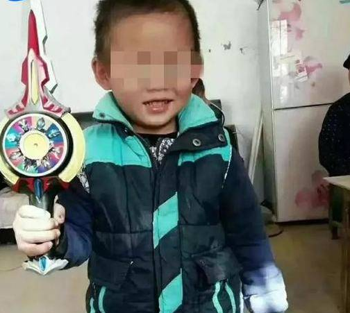 山东报道记|4岁男童家门口走丢，家人打碎河沟冰面，抽干河水后发现了他