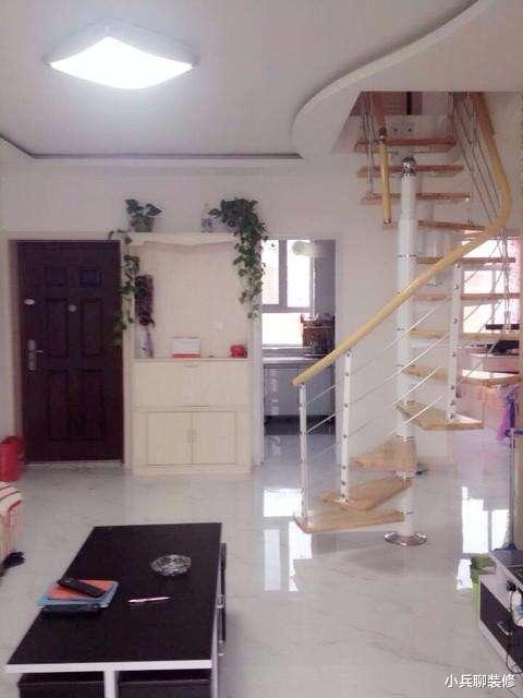 ：买顶楼二手房，朋友骂我脑子进水！装修完她被打脸，天天来蹭饭！