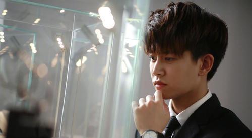 『张艺兴』国超上《快本》4次，肖战也4次，千玺10次，看到张艺兴我惊了！