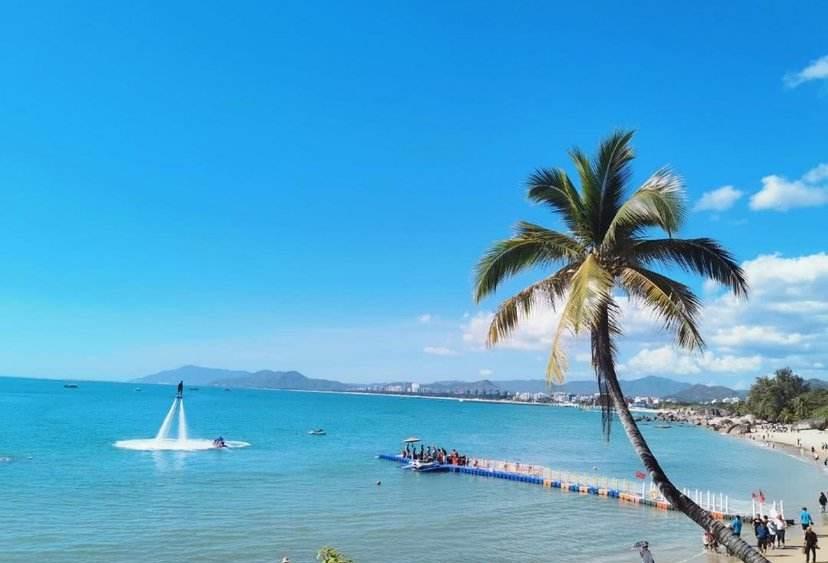 [三亚]中国最南端的省，一年四季穿短袖，风光迷人游客众多