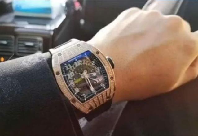 曹云金|就在今天,从\背叛师门\到抛妻弃女的曹云金,又爆新情况