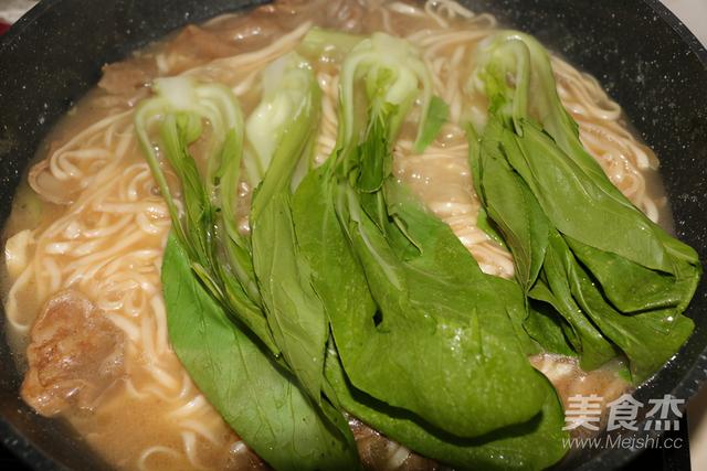 肥肠|“最脏”的一道菜，许多人一直误把它当成美食，医生却从来不吃