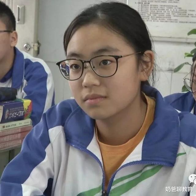 汶川地震|她7岁在汶川地震失去右手,如今高考625分,想要当老师帮助更多人